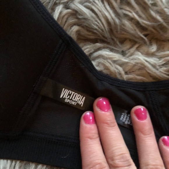 Victoria’s Secret Knockout Front Close Sports Bra - Picture 2 of 3